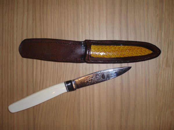 Lederen etui voor messen of gereedschap (vb gsm, tablet,...)