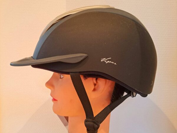 JP Saddlery - BR Helm Viper Aanpasbaar Maat L